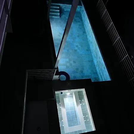 Dream With Heated Swimming Pool, Jacuzzi, Waterfall, Heating Is Extra Willa *