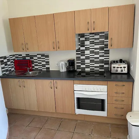 Dream With Heated Swimming Pool, Jacuzzi, Waterfall, Heating Is Extra