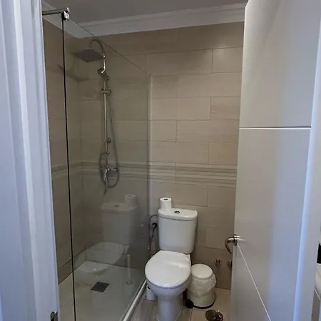 Dream With Heated Swimming Pool, Jacuzzi, Waterfall, Heating Is Extra *